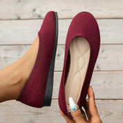 Élise Bernard | Breathable Minimalist Slip-On Flats For Women