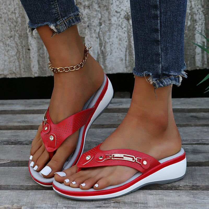 Solène Vaquerie | Comfort Wedge Flip Flops for Women