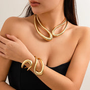 Mirielle Vanthorpe | Sculptural Silver Collar Necklace Set for Women