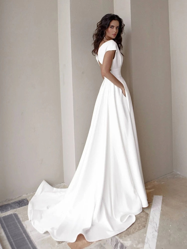 Isabella Laurent | Elegant White Maxi Dress For Women