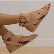 Séraphine Duval | Black Cross Strap Toe Ring Flat Sandals