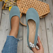 Élise Bernard | Breathable Minimalist Slip-On Flats For Women