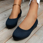 Élise Bernard | Breathable Minimalist Slip-On Flats For Women
