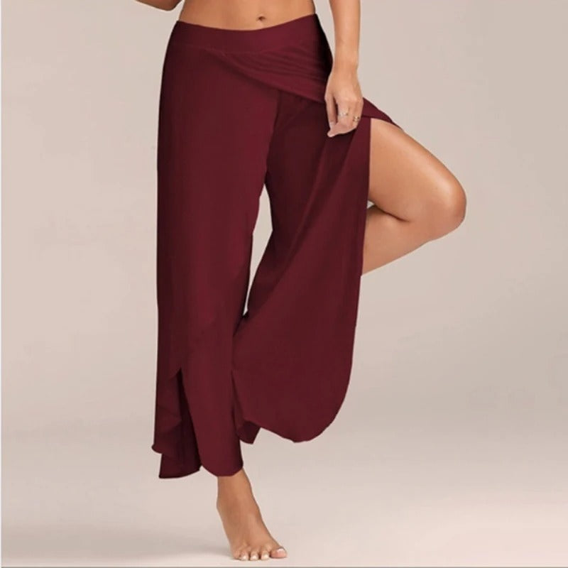 Clarissa Montford | White Wide-Leg Layered Yoga Pants