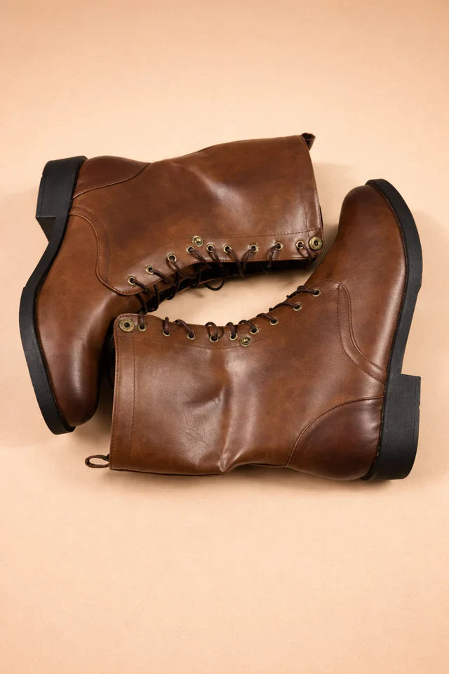 Evelyn Sinclair | Classic Lace-Up Leather Boots For Women